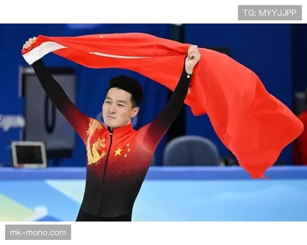 任子威训练完直接拎走一冰箱蛋白粉,这饭量谁顶得住 任子威训练完直接拎走一冰箱蛋白粉,这饭量谁顶得住